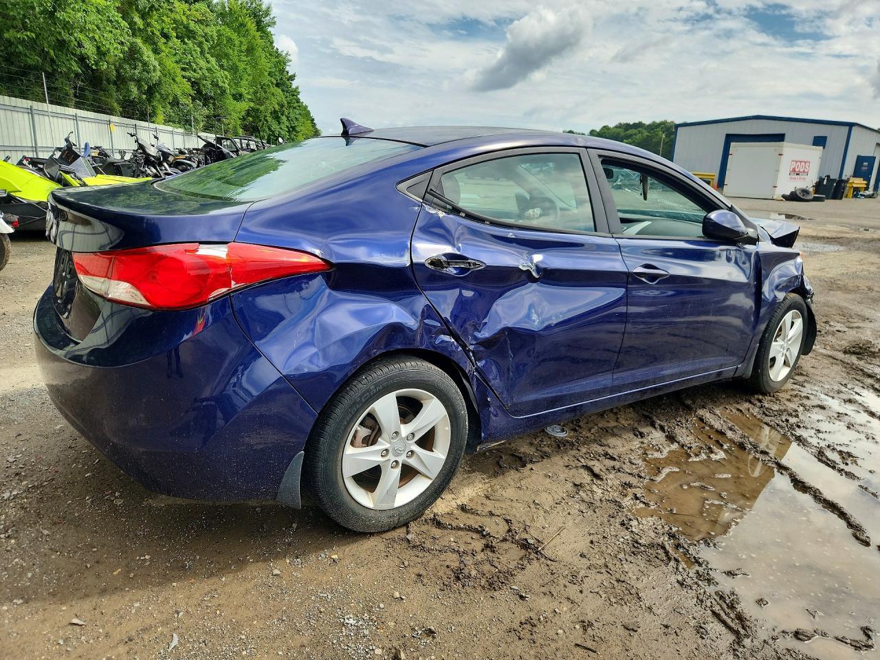 2013 Hyundai Elantra Gls - zdjęcie 3