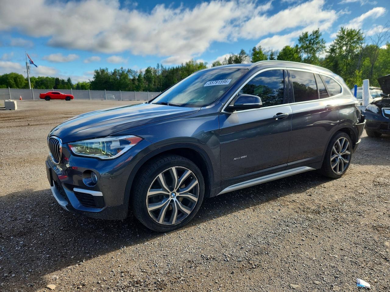 2016 BMW X1 xDrive28I - zdjęcie główne
