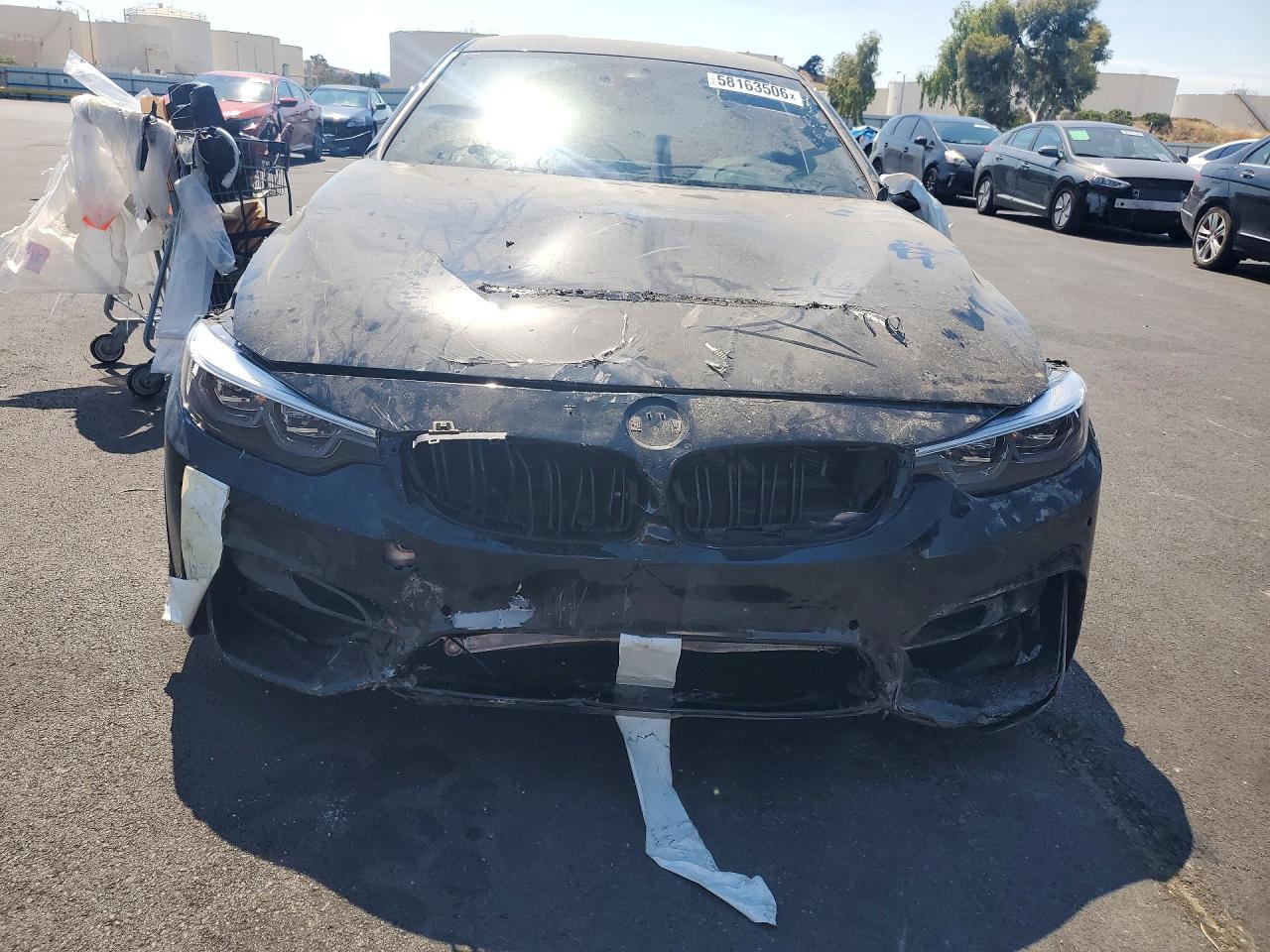 BMW M4 - zdjęcie 5