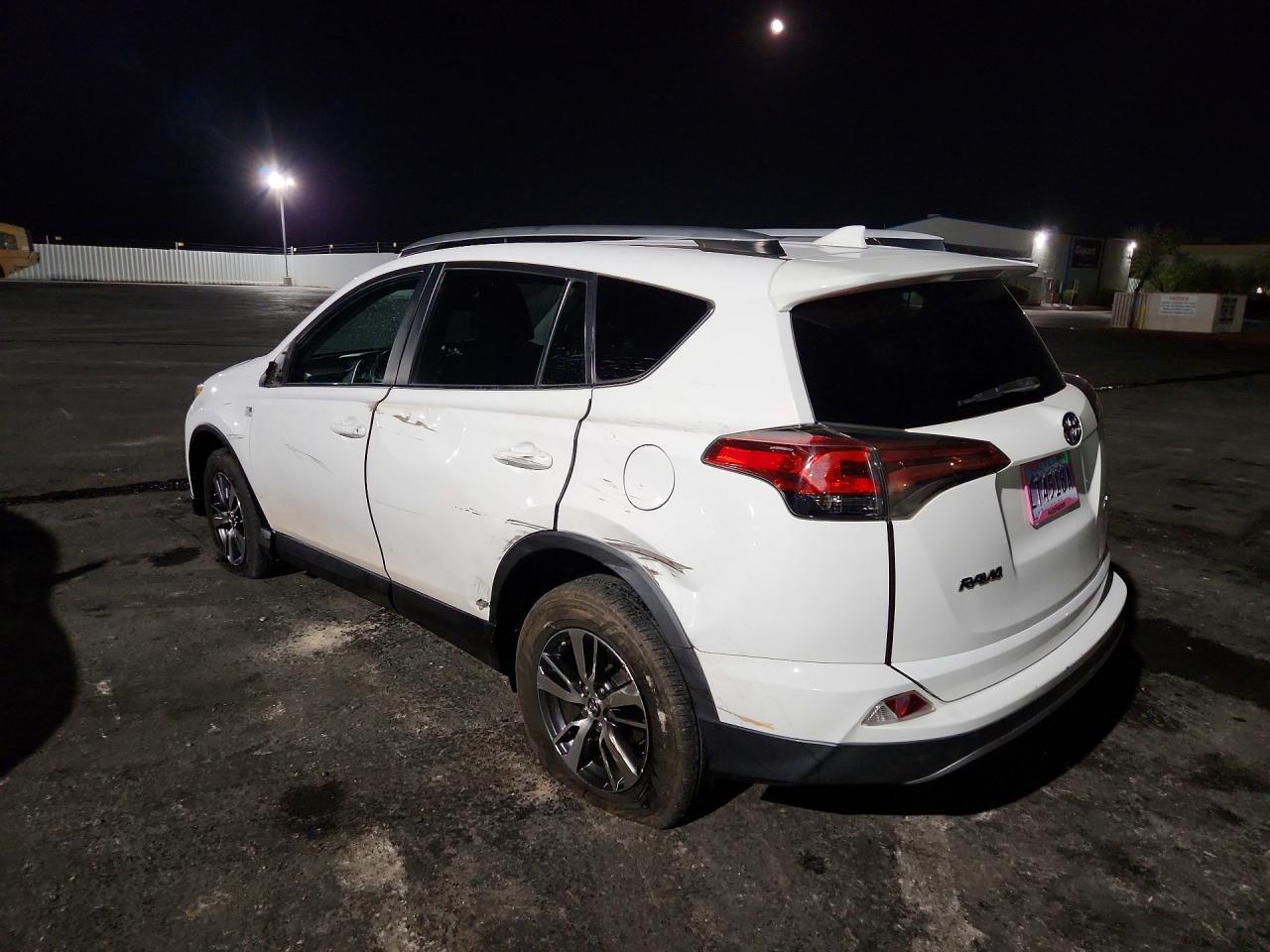 2018 Toyota Rav4 Xle - zdjęcie 2