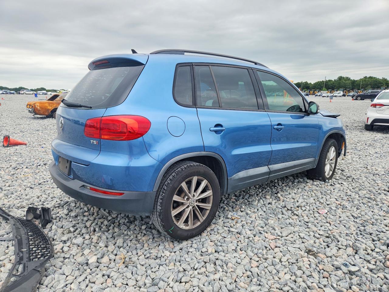 2017 Volkswagen Tiguan S - zdjęcie 3