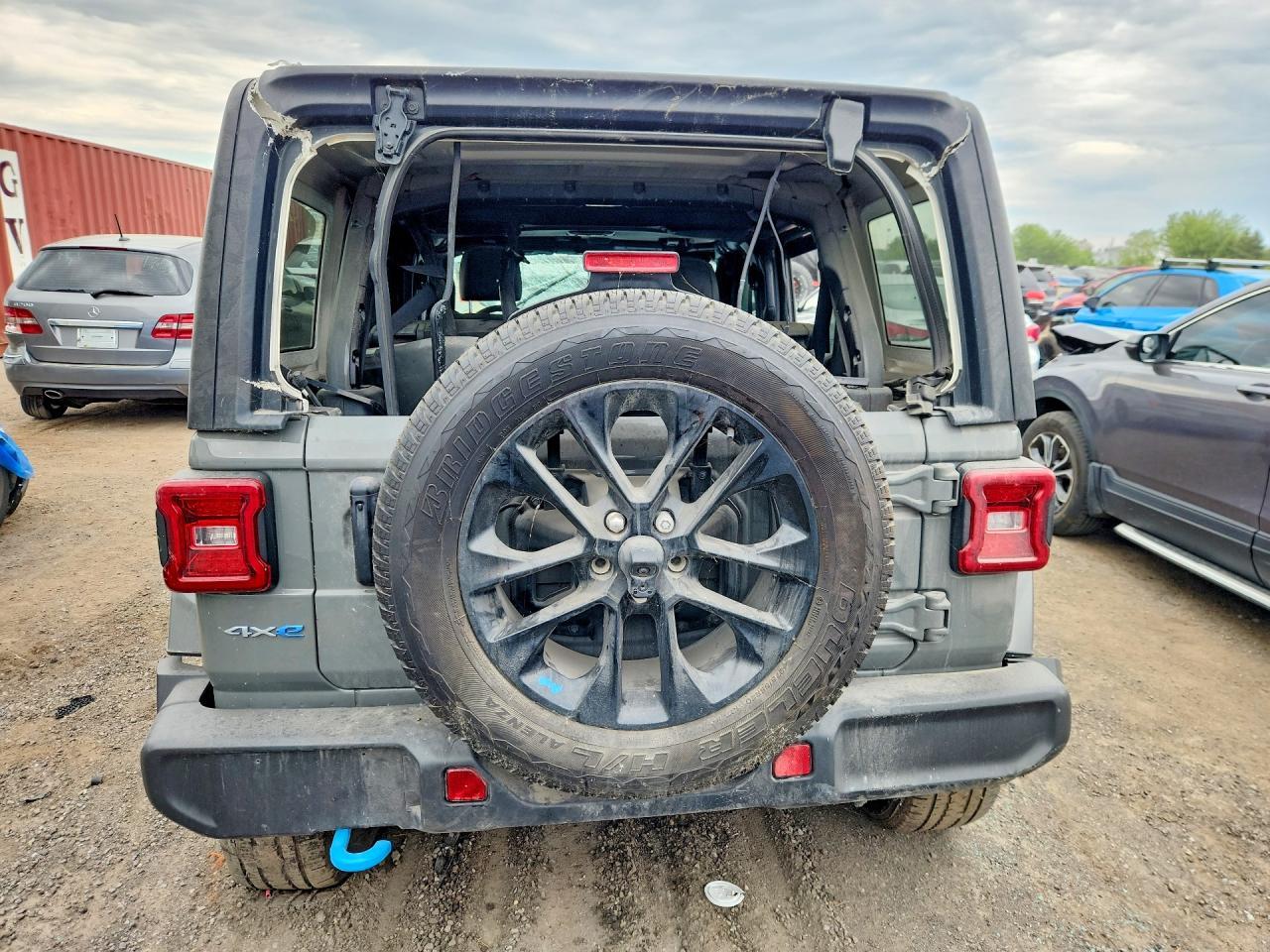 2023 Jeep Wrangler Sahara 4Xe - zdjęcie 6