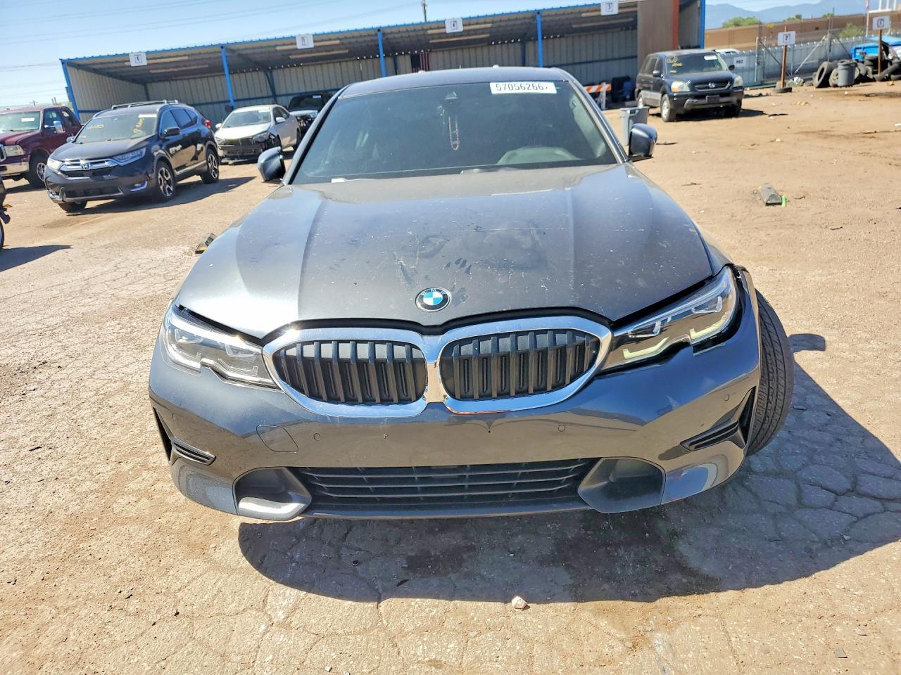 2020 BMW Seria 3 330i - zdjęcie 5