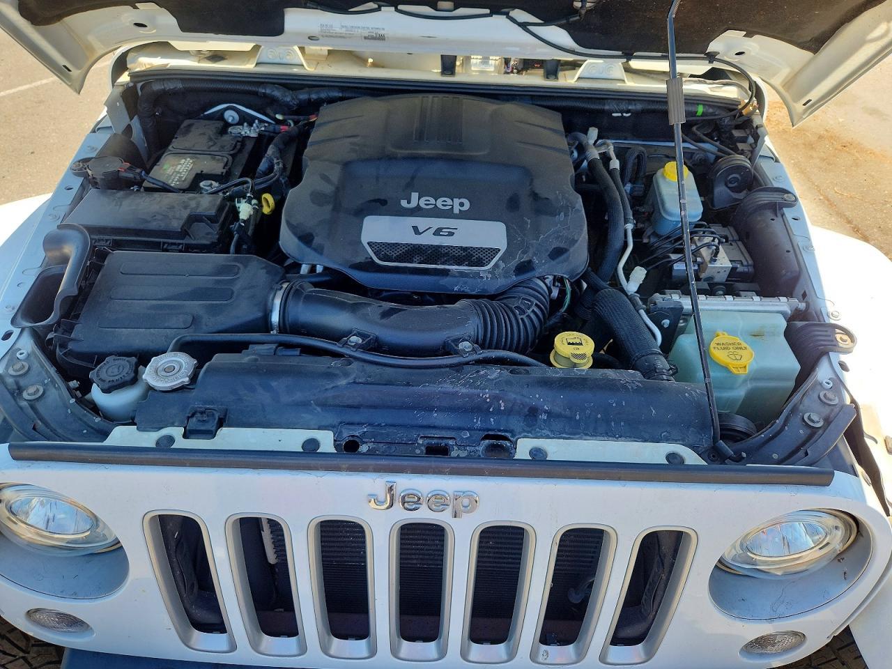 2018 Jeep Wrangler Unlimited Sahara - zdjęcie 12