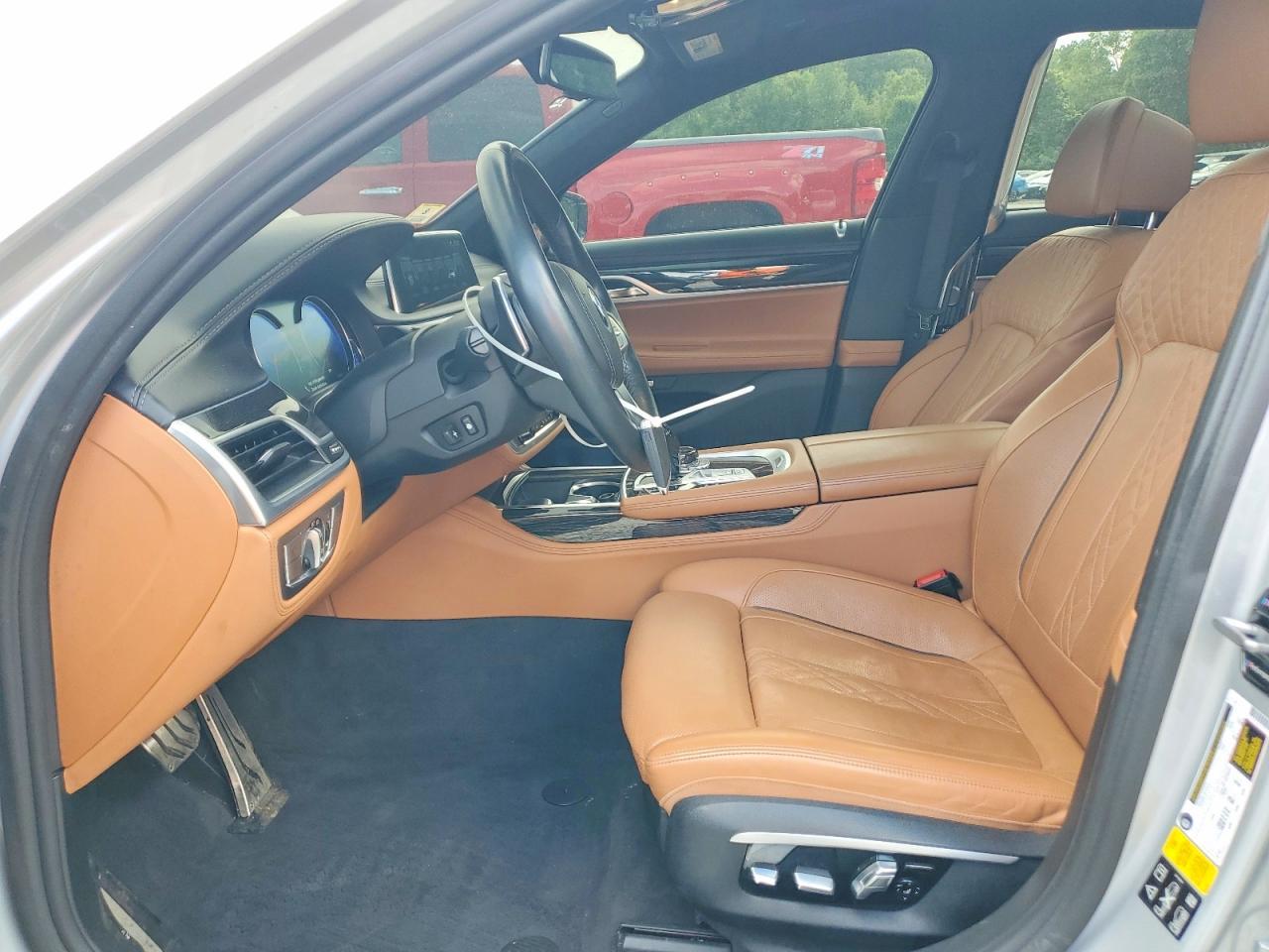 2017 BMW Seria 7 B7 - zdjęcie 7