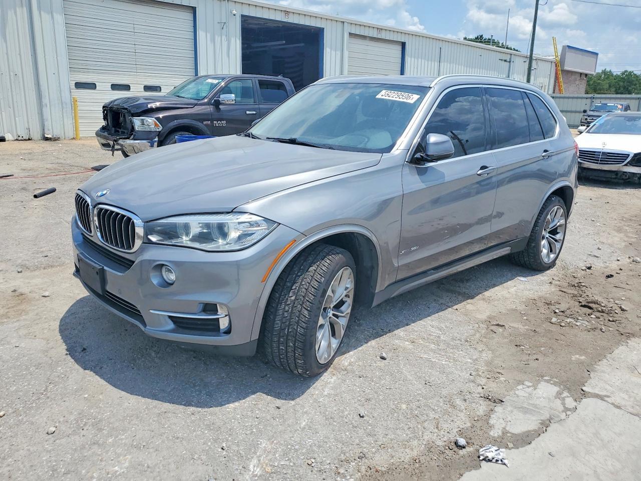2014 BMW X5 xDrive35I - zdjęcie główne