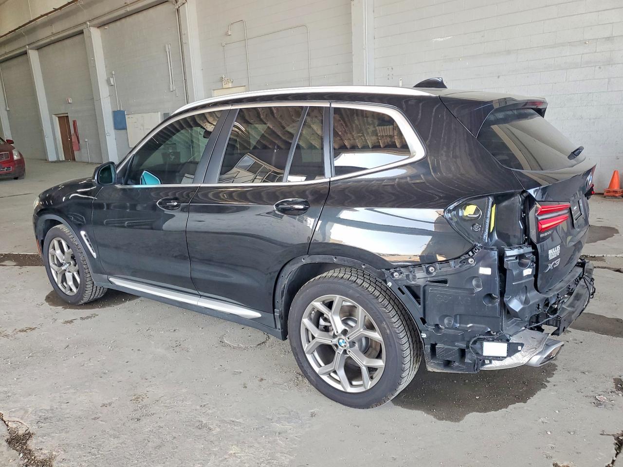 2023 BMW X3 xDrive30I - zdjęcie 2
