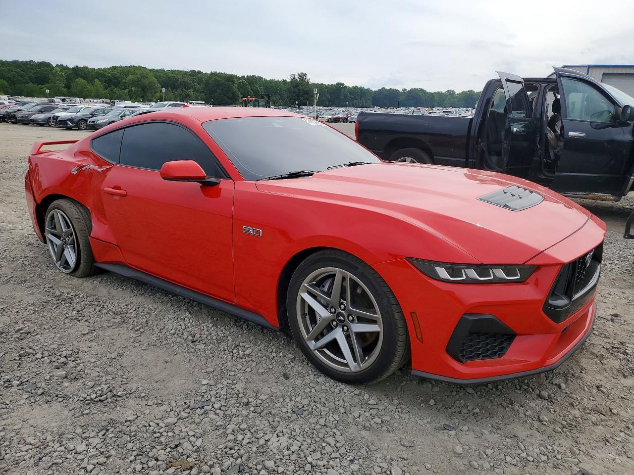 2024 Ford Mustang Gt - zdjęcie 4