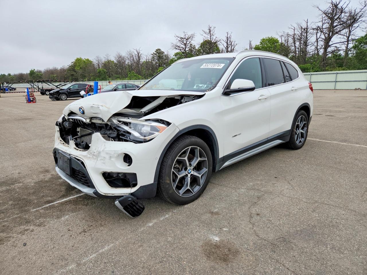 2016 BMW X1 xDrive28I - zdjęcie główne