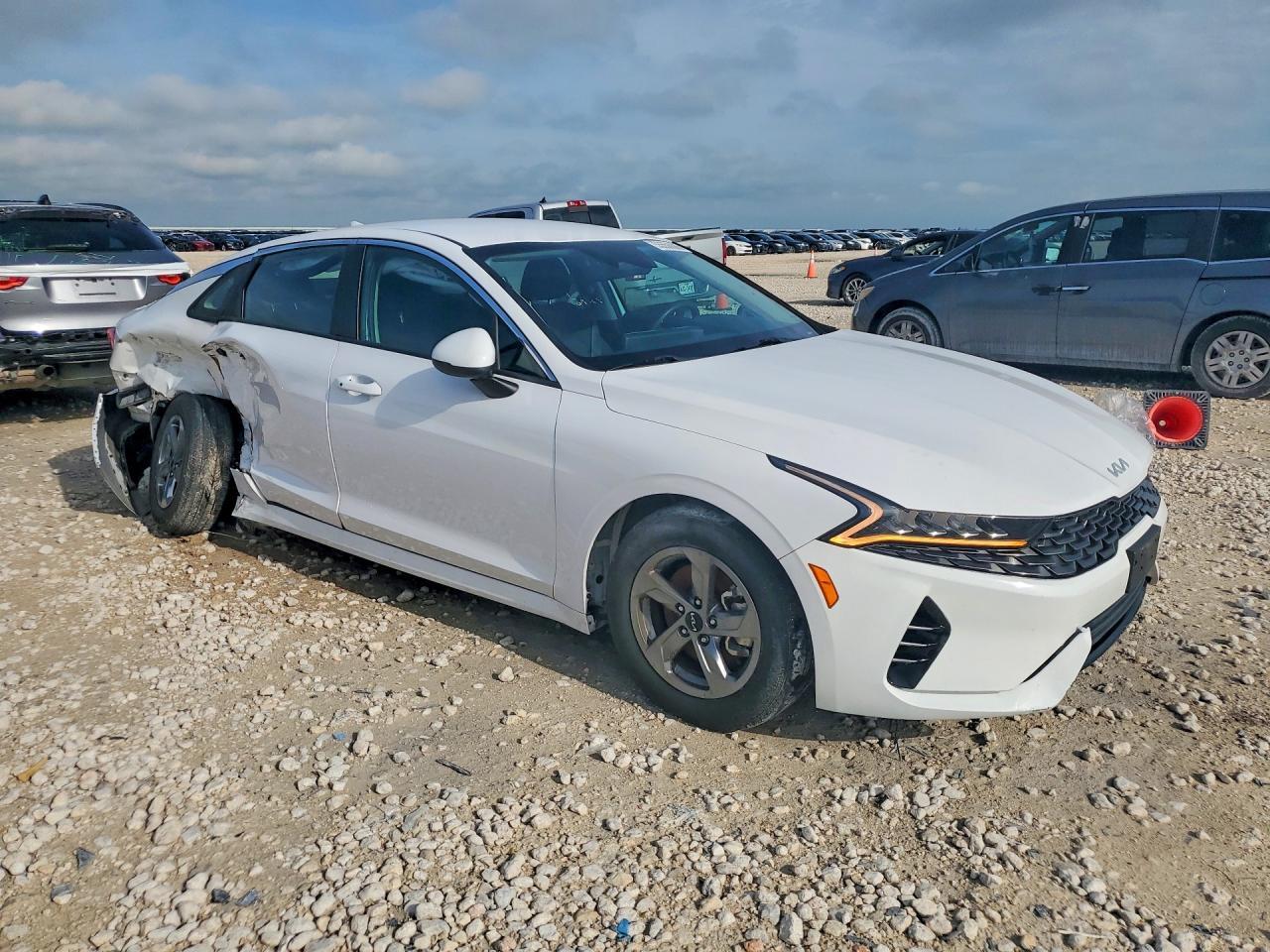 2022 Kia K5 - zdjęcie 4