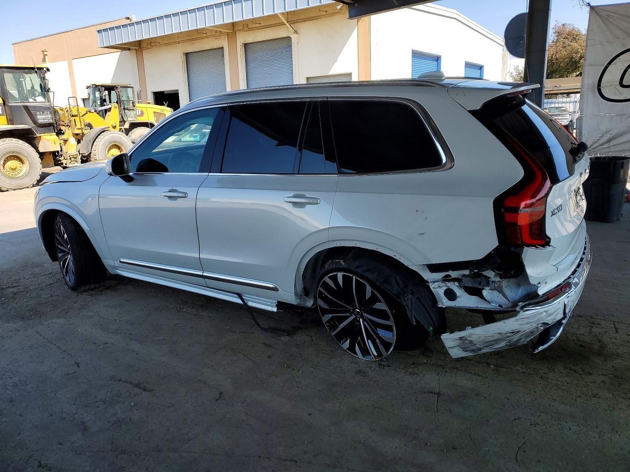 Volvo XC90 - zdjęcie 2
