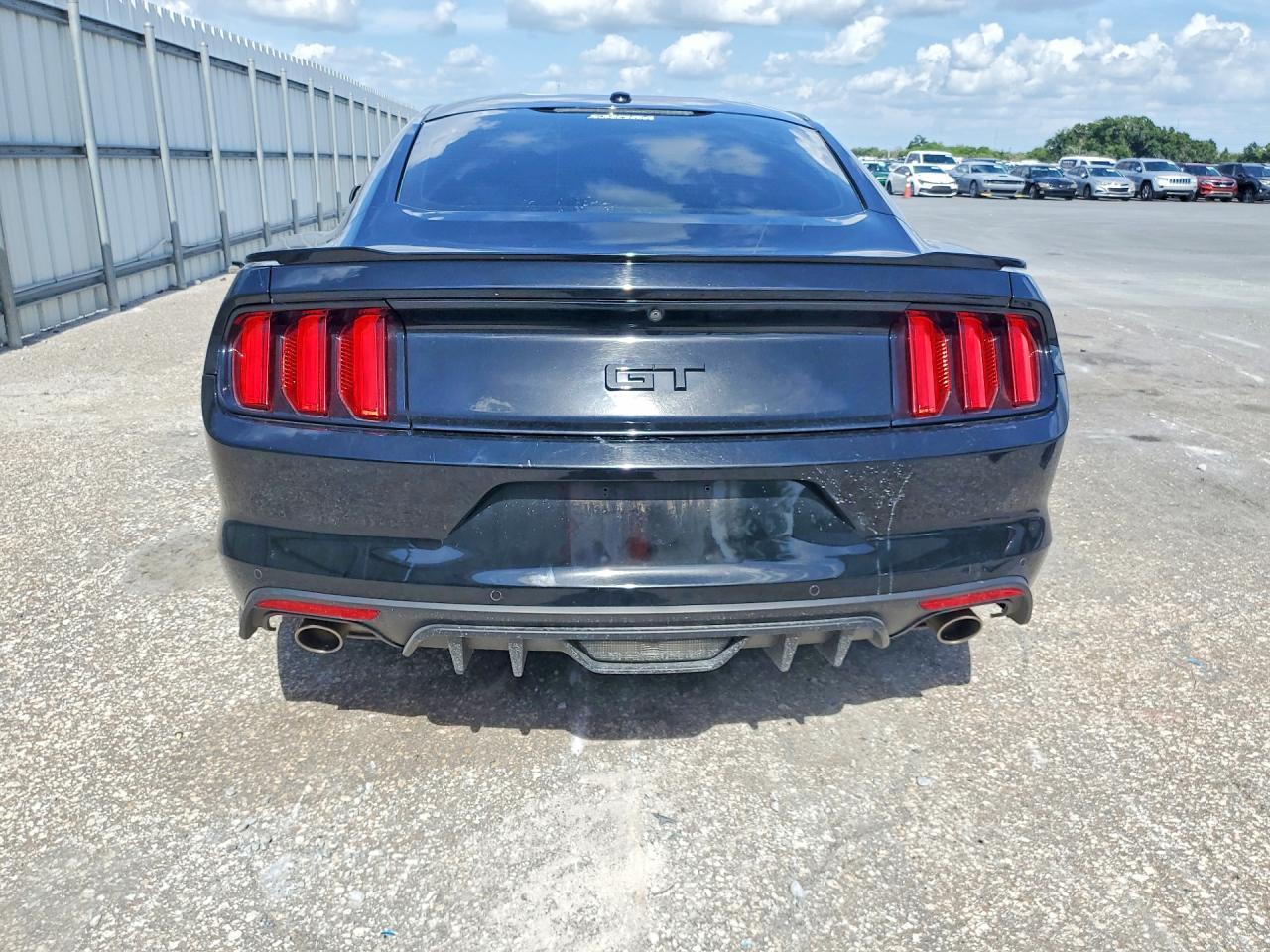 2017 Ford Mustang Gt - zdjęcie 6