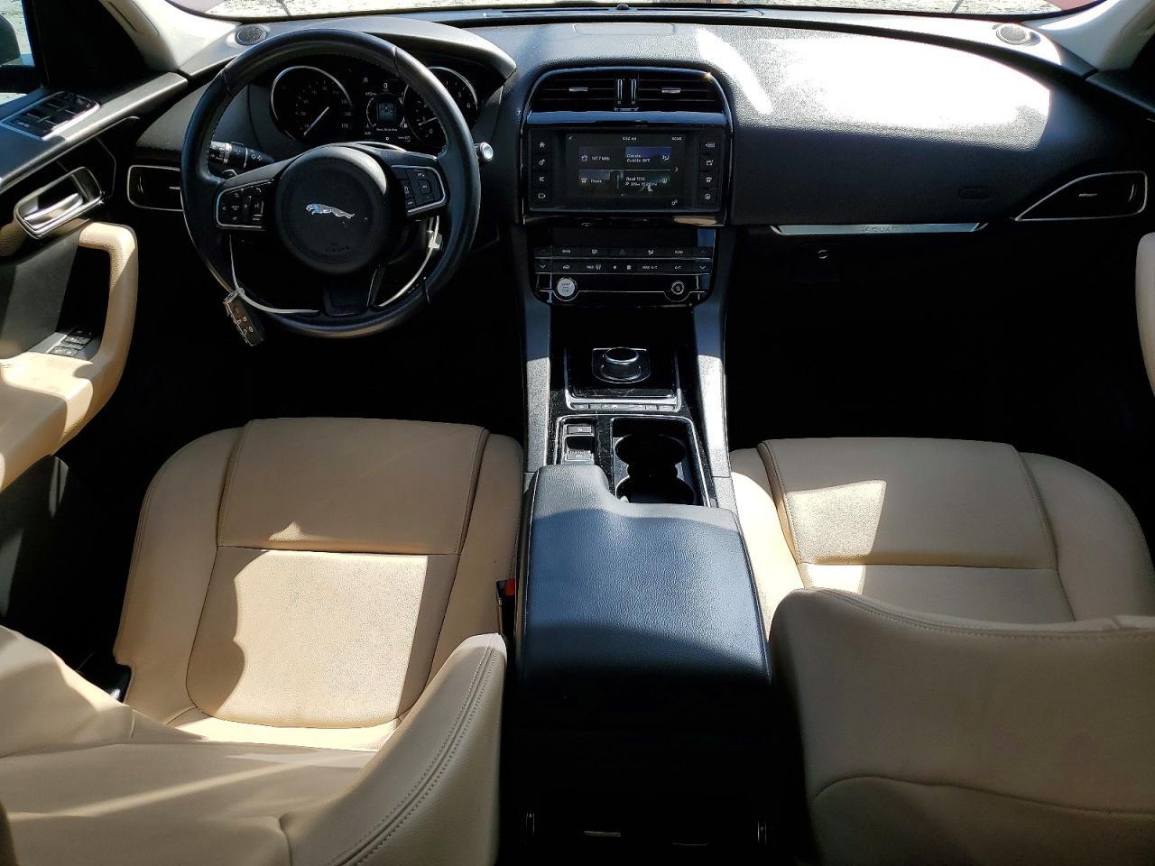 2018 Jaguar F-Pace Premium - zdjęcie 8