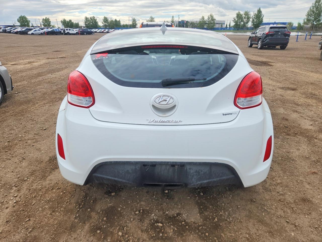 2016 Hyundai Veloster Base - zdjęcie 6