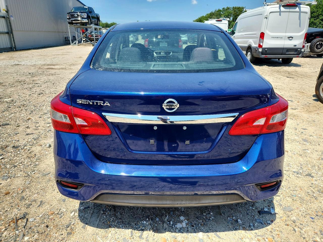 2017 Nissan Sentra S - zdjęcie 6