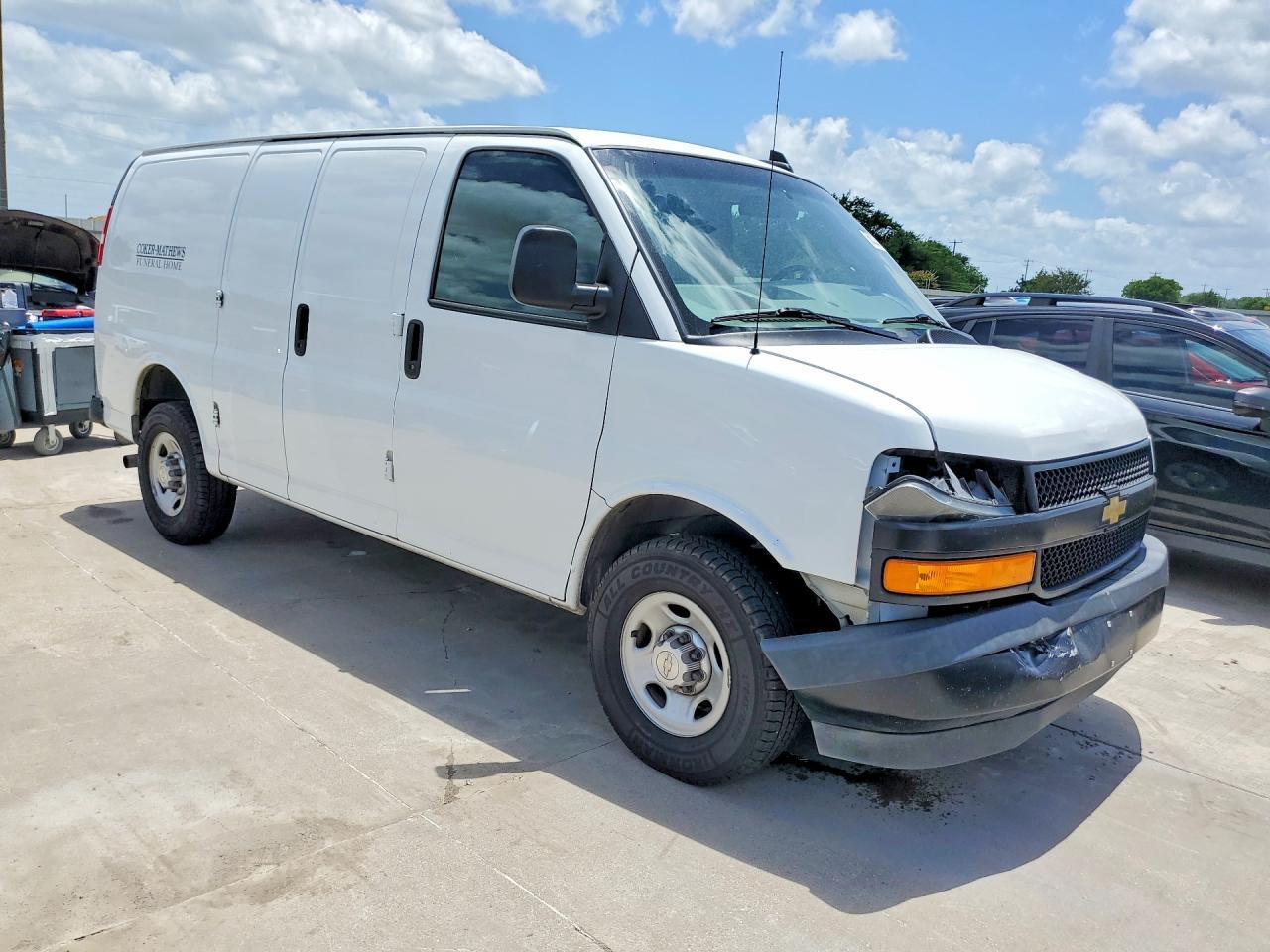 2020 Chevrolet Express G2500 - zdjęcie 4