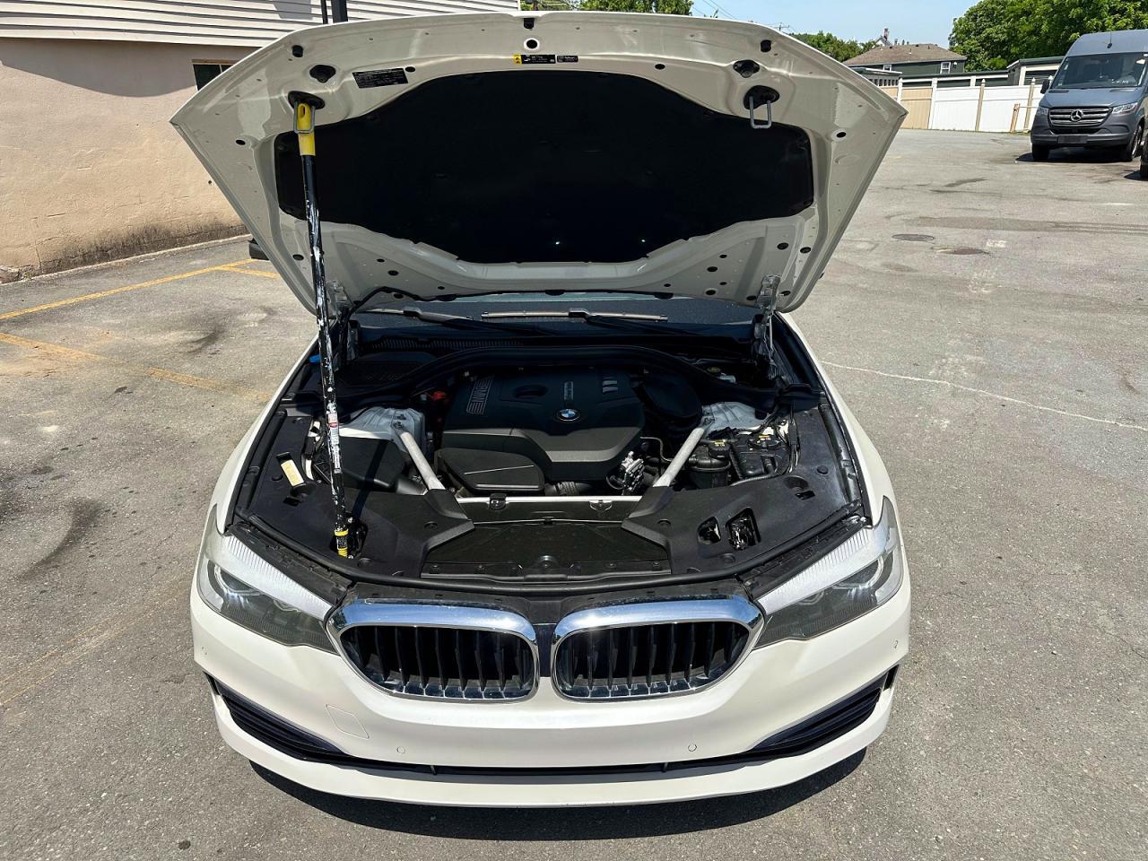2019 BMW 530 I - zdjęcie 7