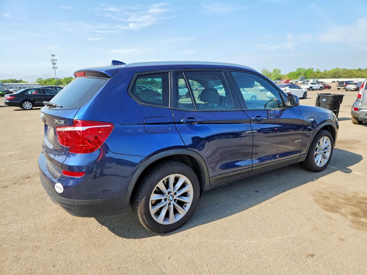 2017 BMW X3 xDrive28I - zdjęcie 3