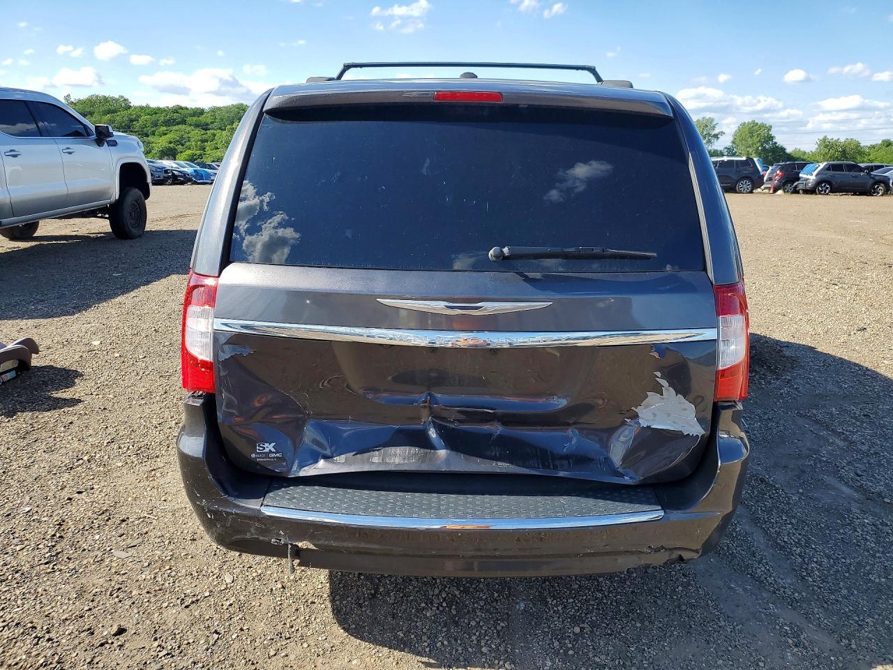 2016 Chrysler Town & Country Touring - zdjęcie 6
