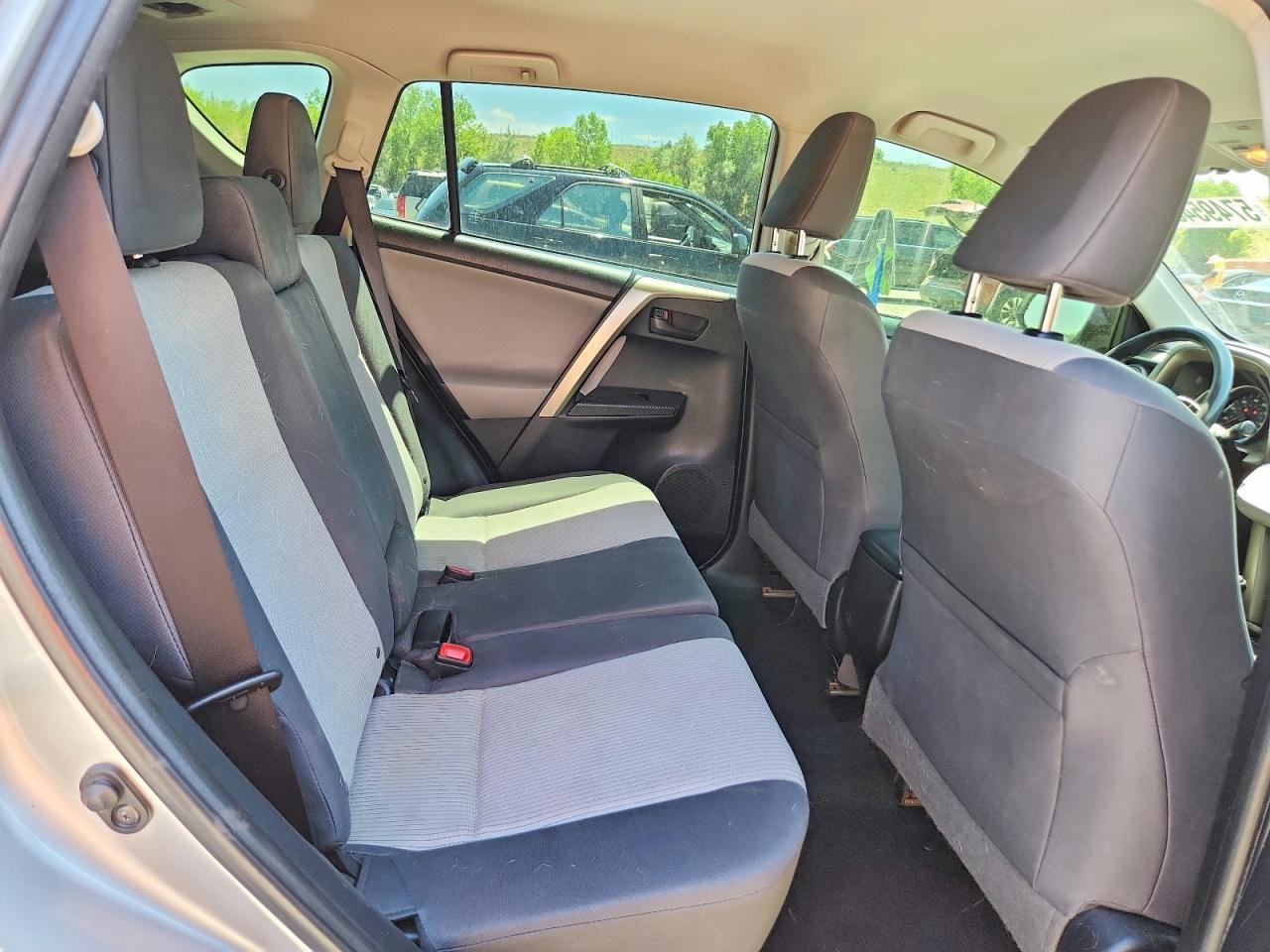 2014 Toyota Rav4 Le - zdjęcie 11