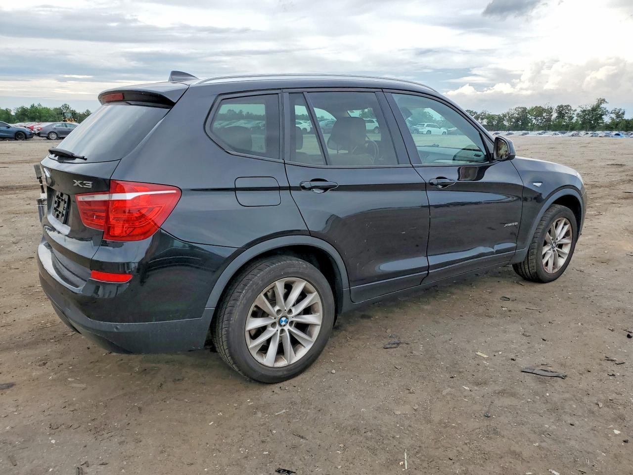 2015 BMW X3 xDrive28I - zdjęcie 3