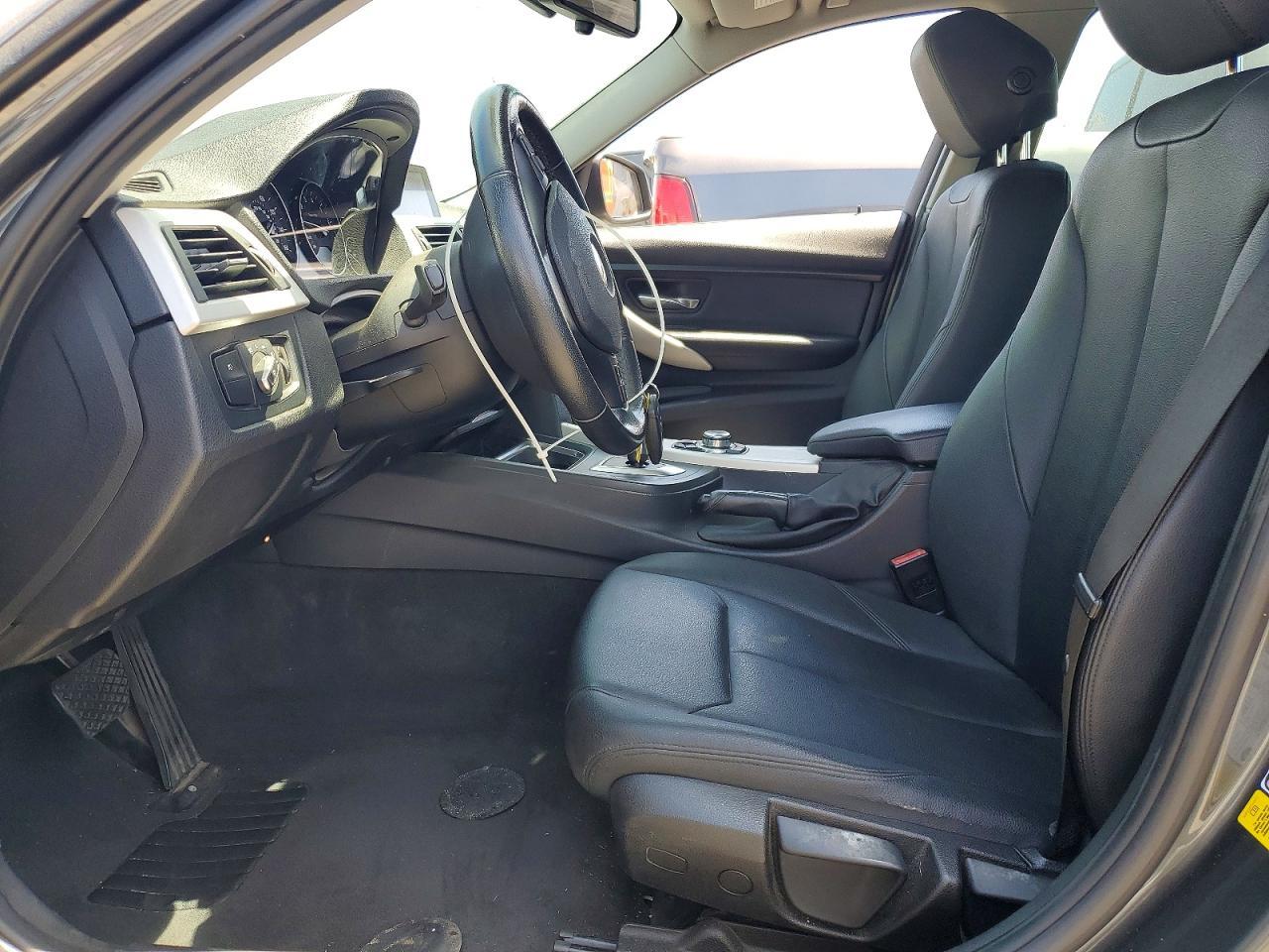 2013 BMW 320 I - zdjęcie 7
