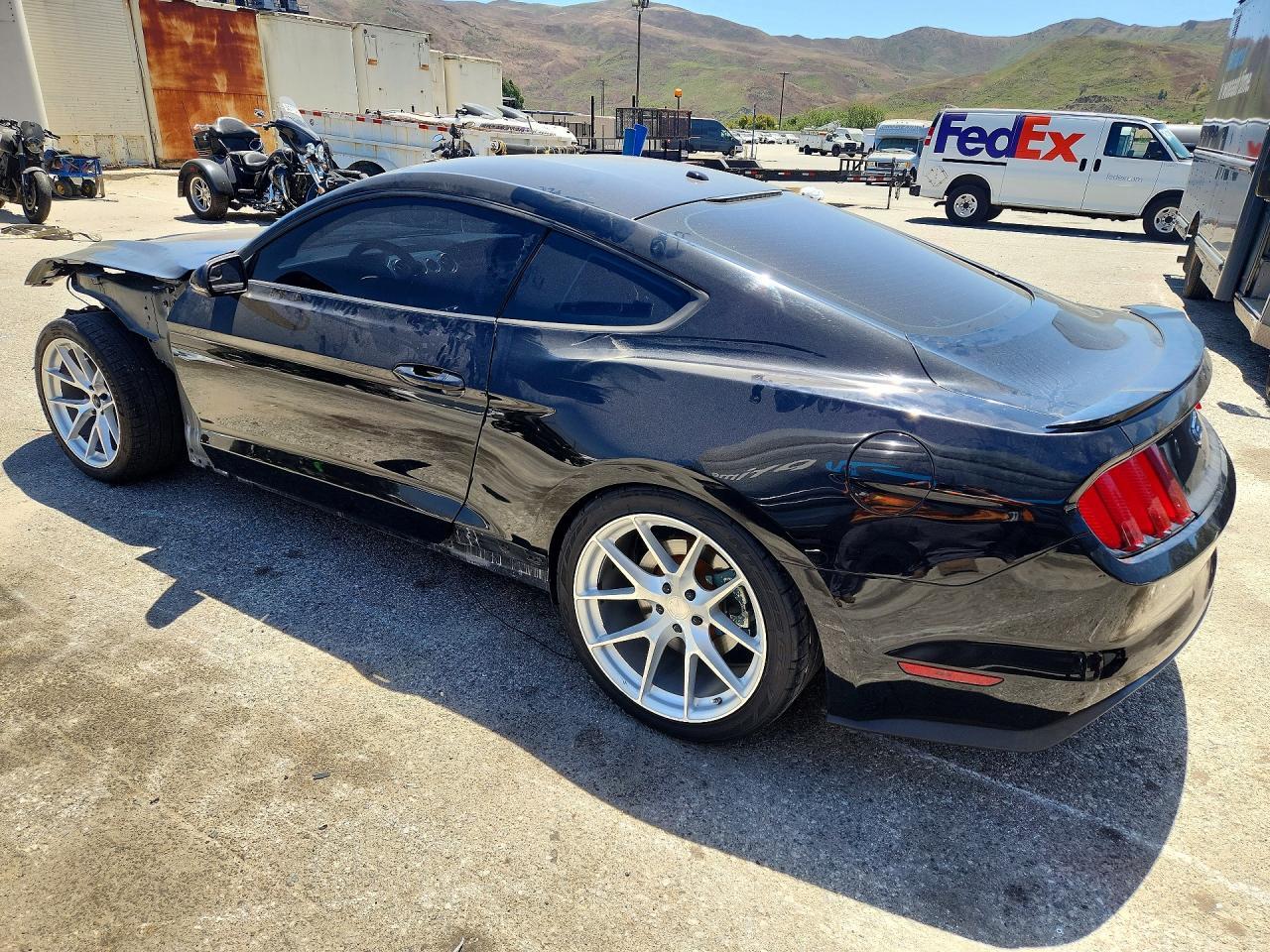 2018 Ford Mustang Gt - zdjęcie 2