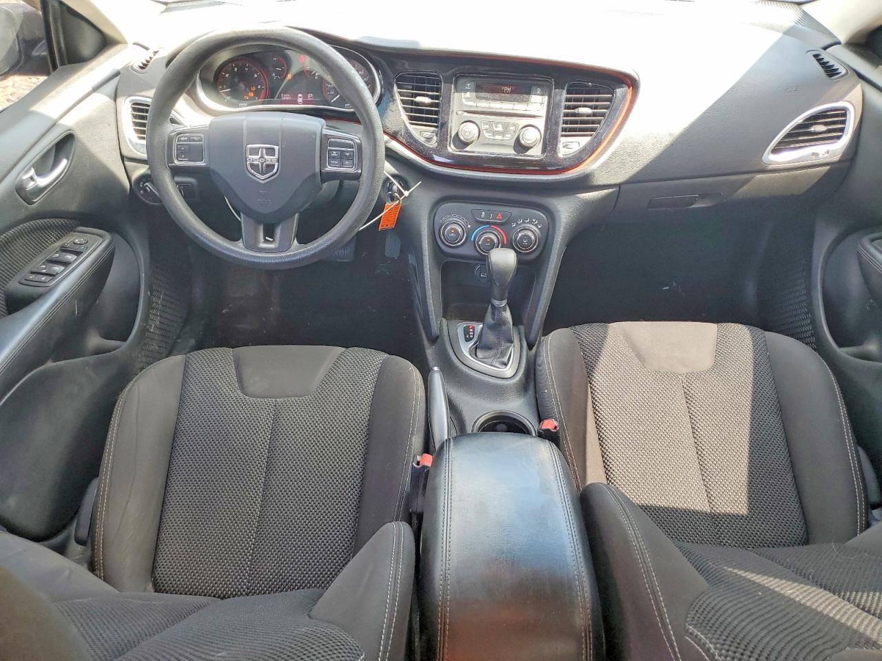 2016 Dodge Dart Sxt - zdjęcie 8