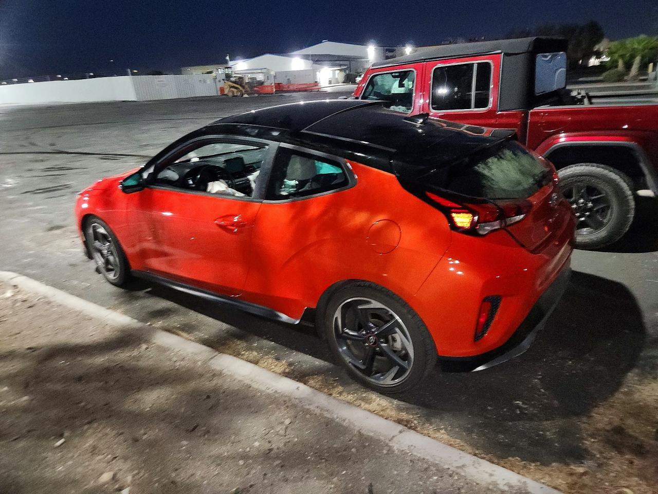 2019 Hyundai Veloster Turbo - zdjęcie 2