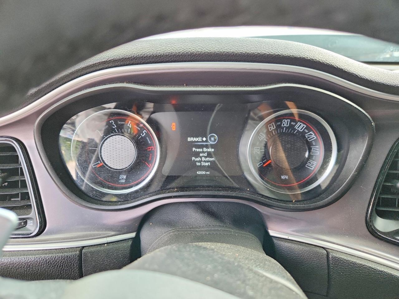 2019 Dodge Challenger R/T - zdjęcie 9