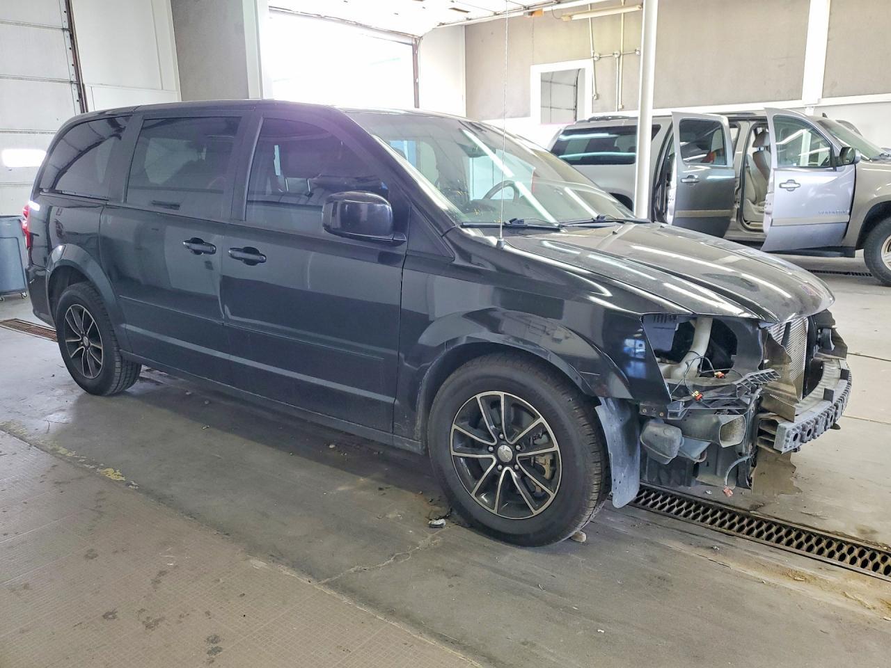 2017 Dodge Grand Caravan Gt - zdjęcie 4