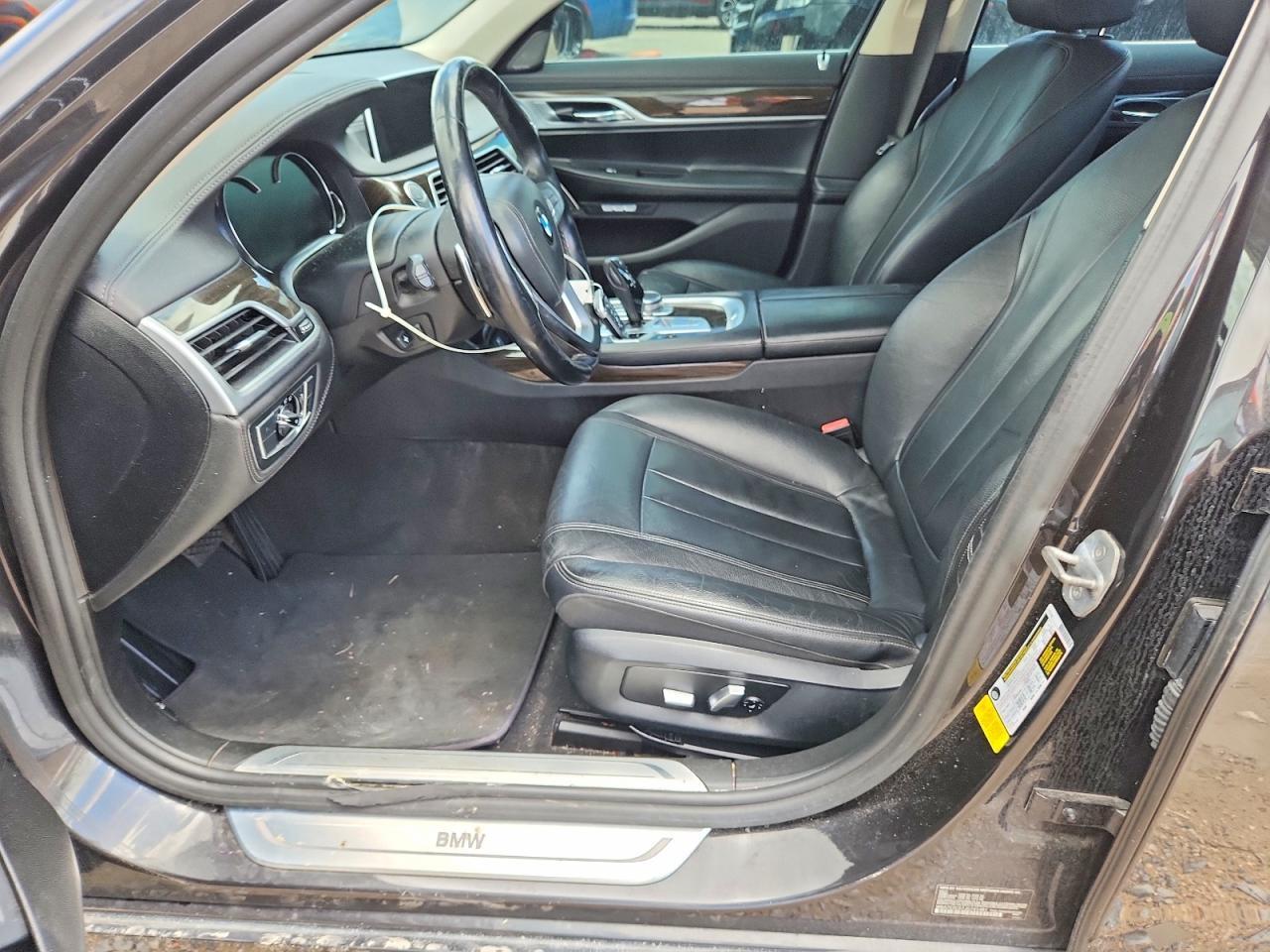 2018 BMW 740 I - zdjęcie 7