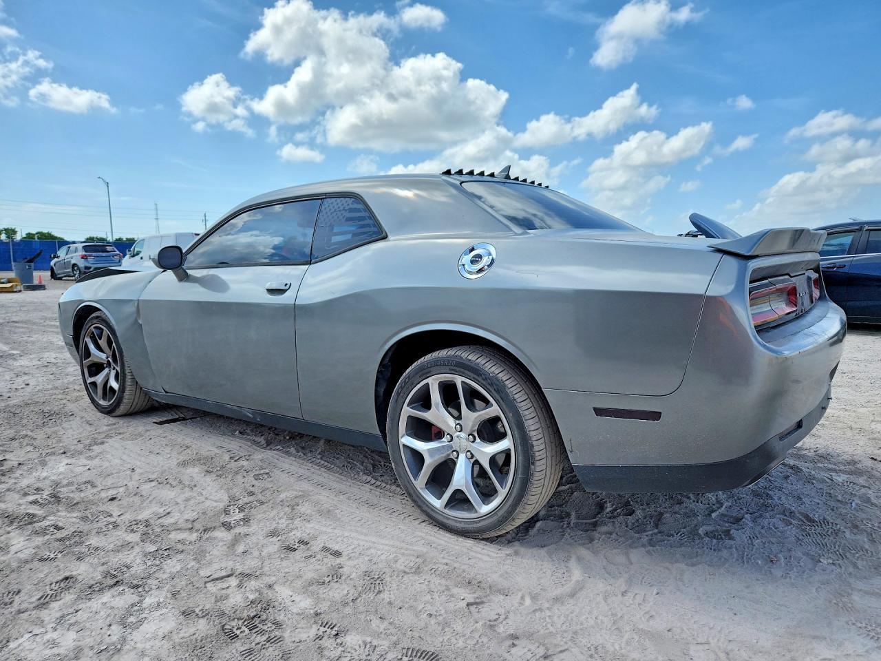 2015 Dodge Challenger Sxt Plus - zdjęcie 2