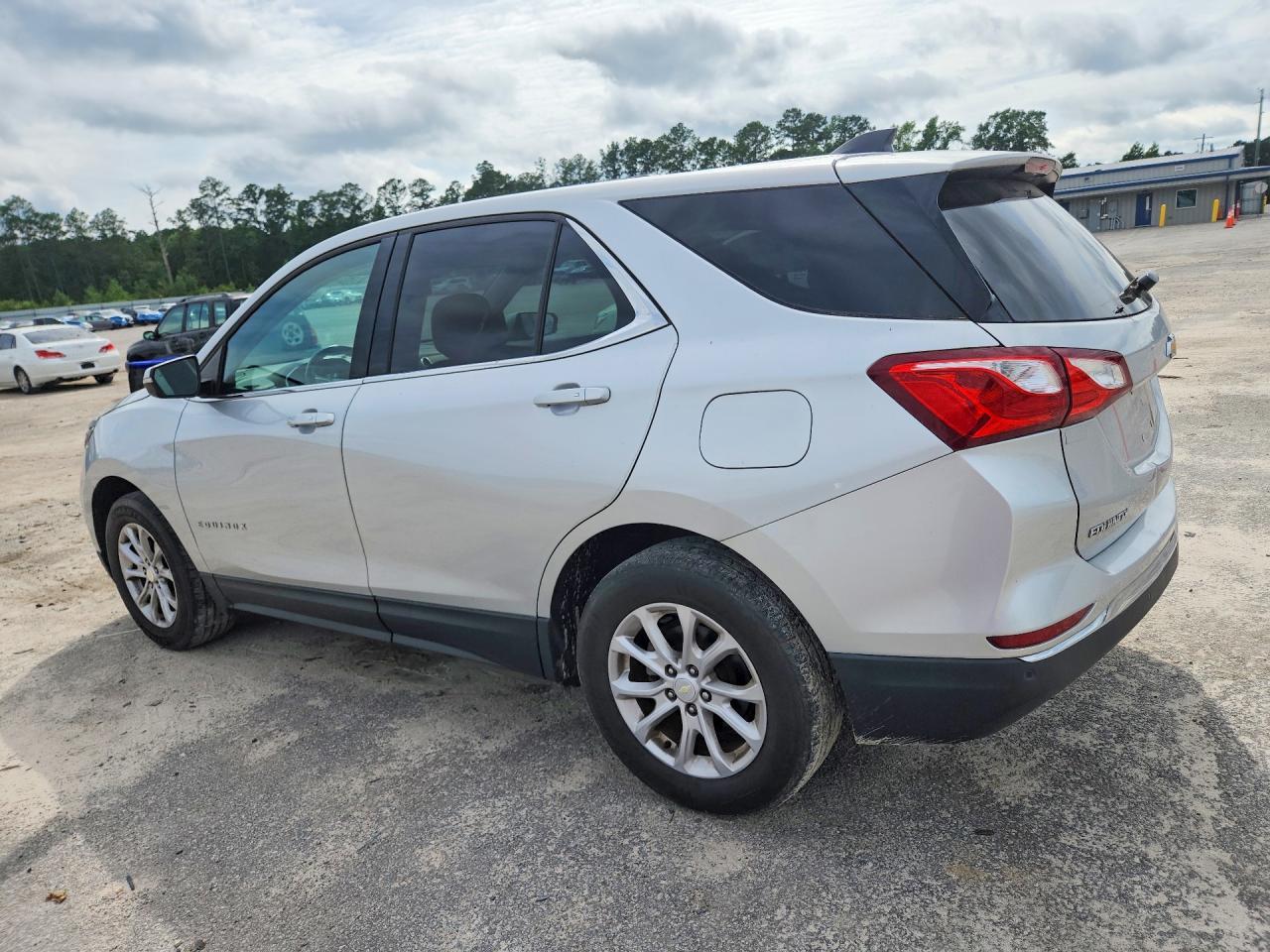 2019 Chevrolet Equinox - zdjęcie 2