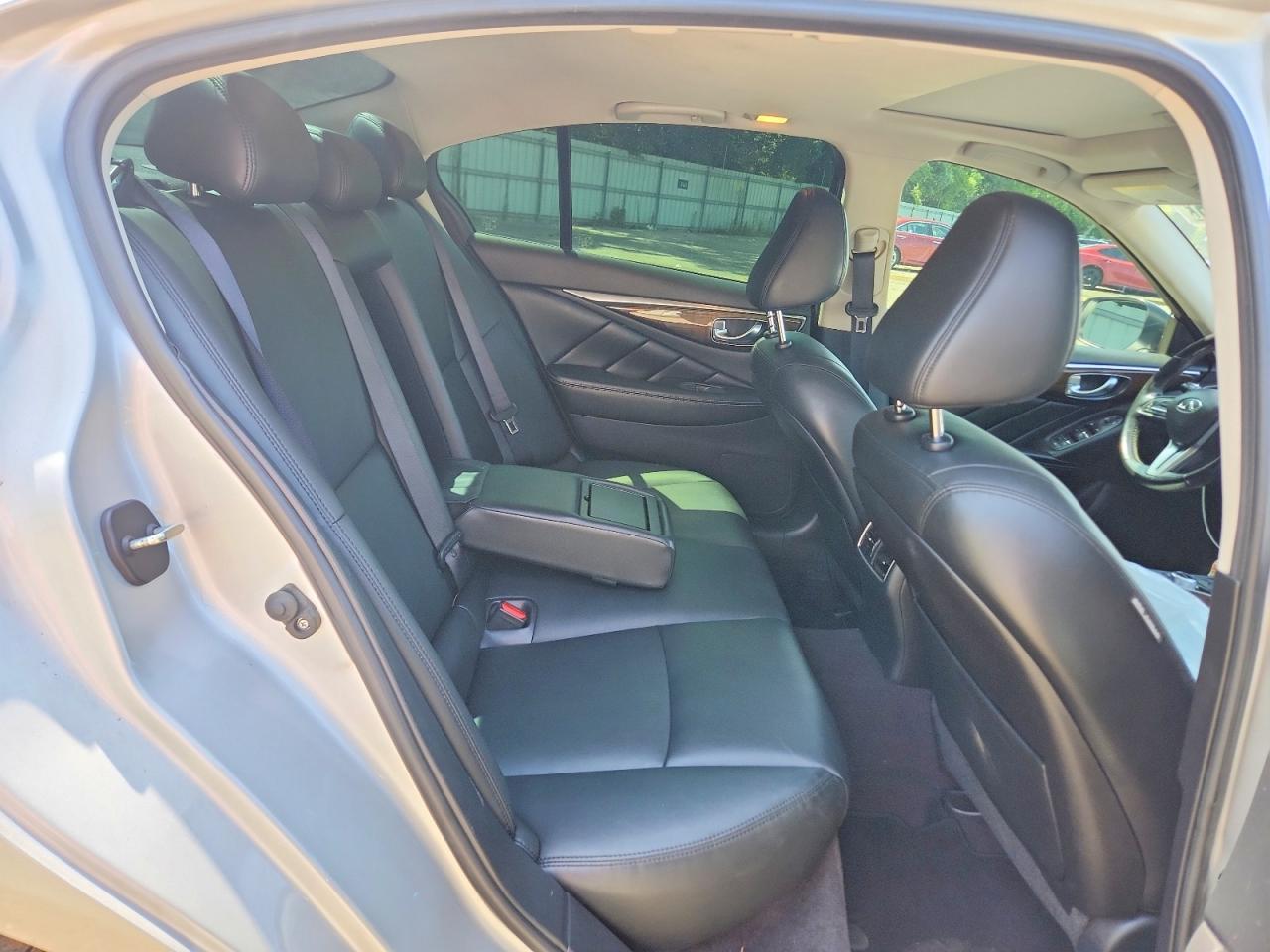 2019 Infiniti Q50 3.0T Luxe - zdjęcie 10