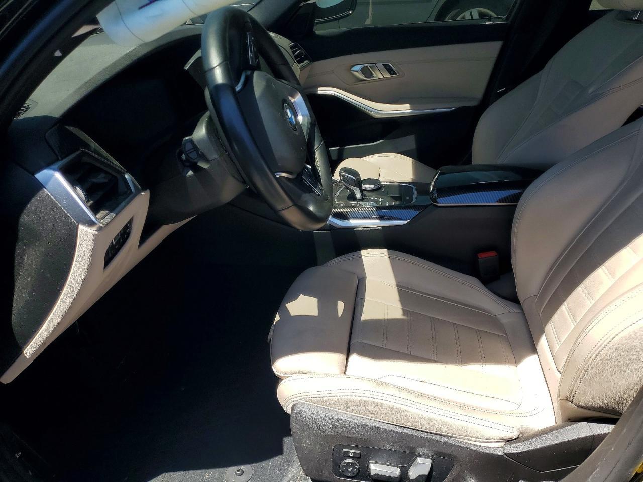 2021 BMW 330I - zdjęcie 7