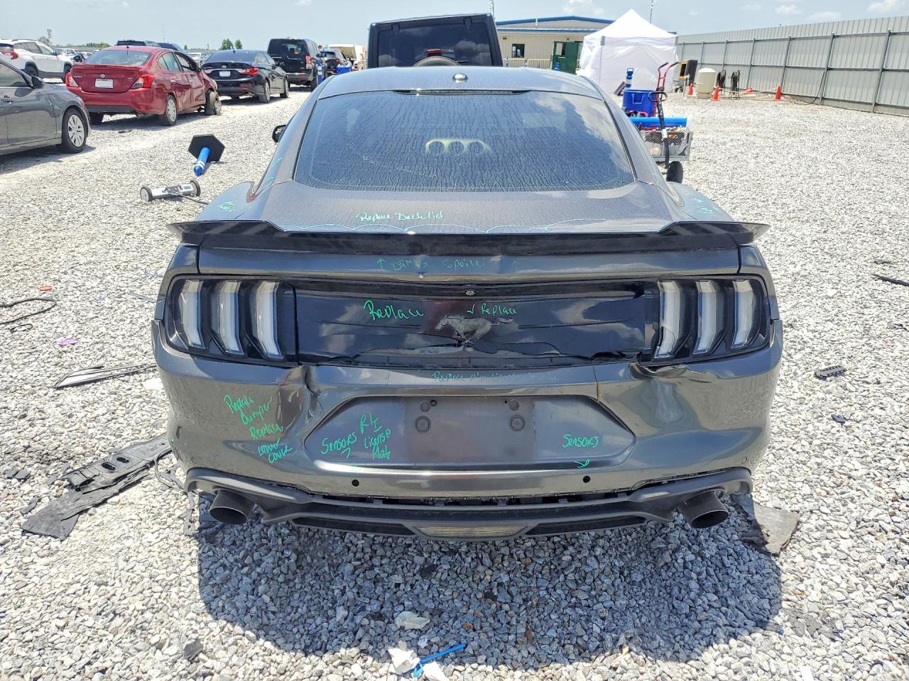 2018 Ford Mustang - zdjęcie 6