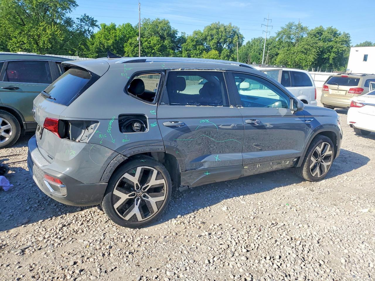 2022 Volkswagen Taos Sel - zdjęcie 3