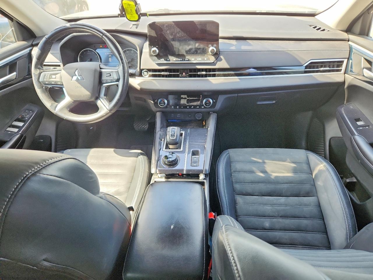2022 Mitsubishi Outlander Se - zdjęcie 8