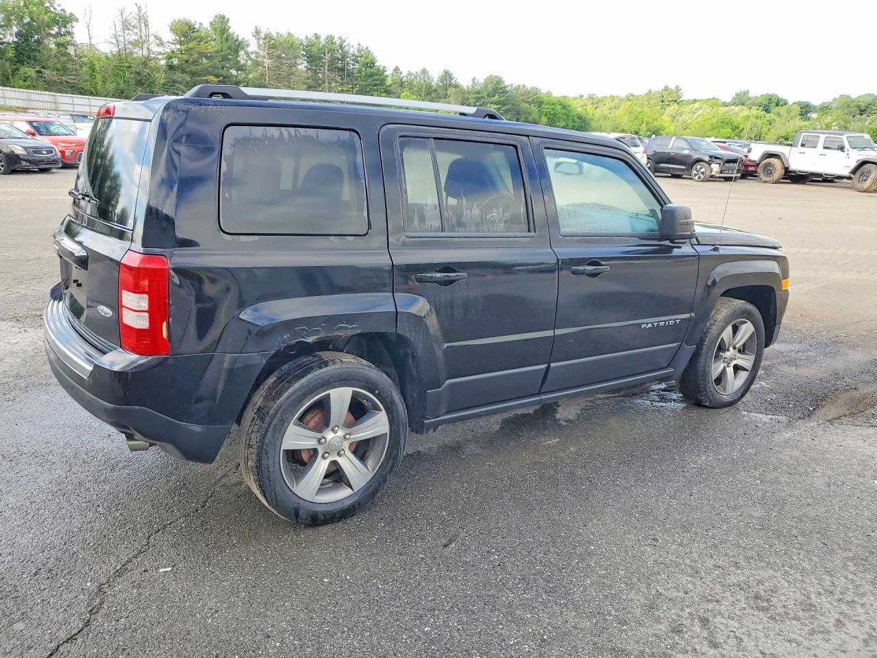 2017 Jeep Patriot Latitude - zdjęcie 3