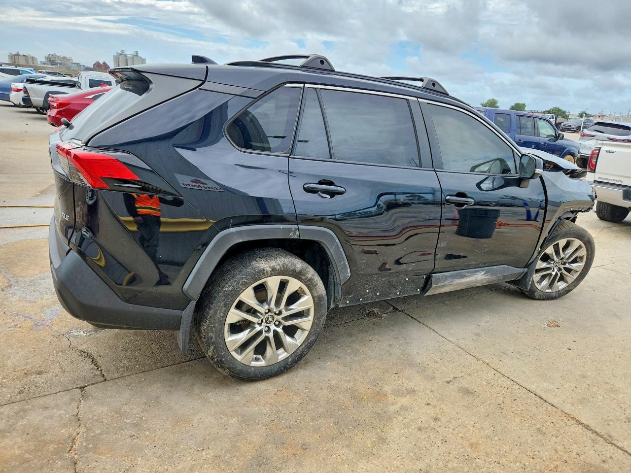 2019 Toyota Rav4 Xle Premium - zdjęcie 3