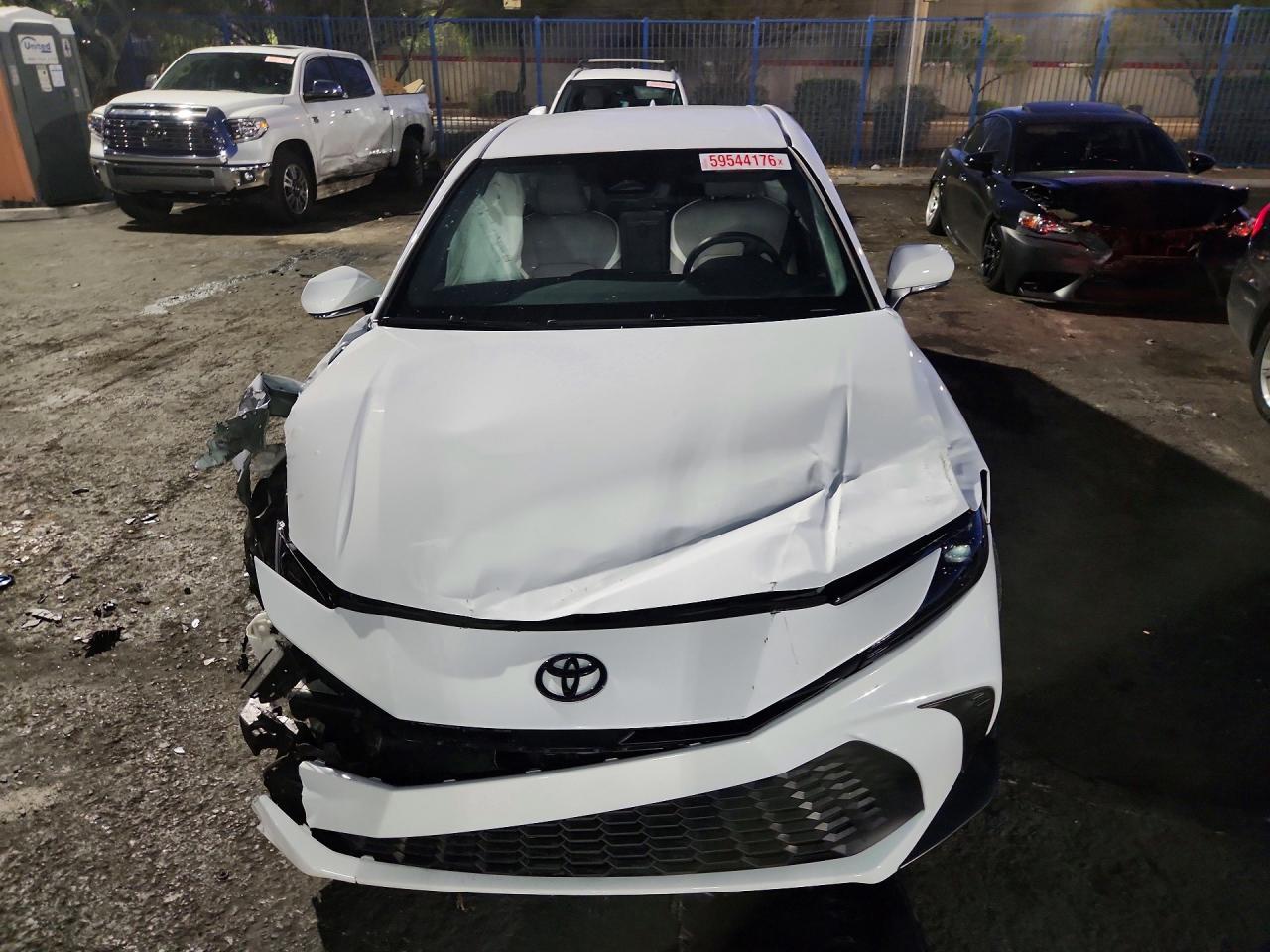 2026 Toyota Camry - zdjęcie 5