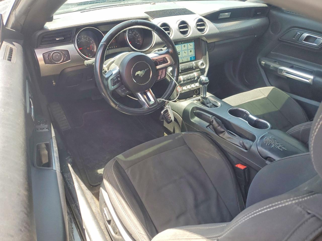 2018 Ford Mustang - zdjęcie 8