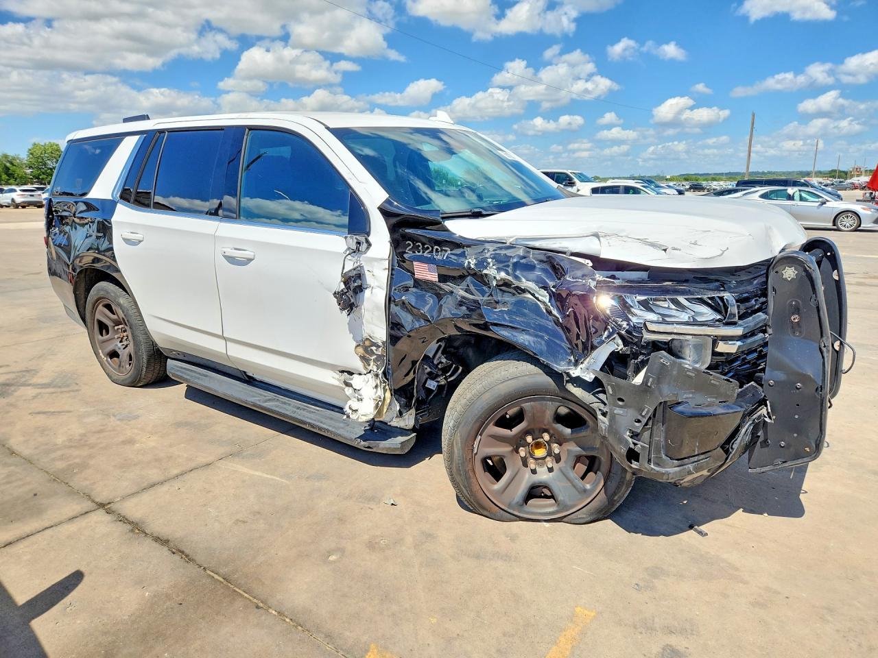 2023 Chevrolet Tahoe C1500 - zdjęcie 4