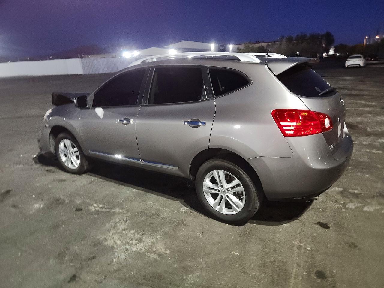 2015 Nissan Rogue Select S - zdjęcie 2