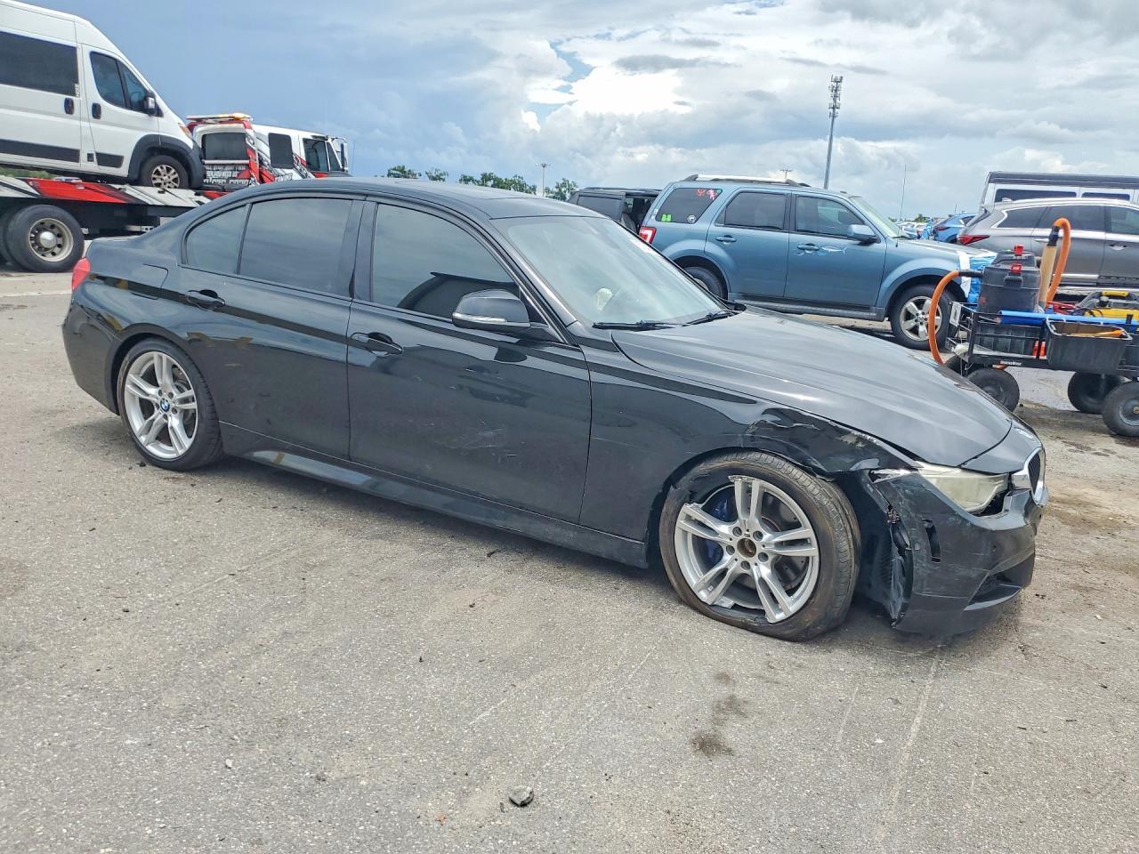 2014 BMW 335 I - zdjęcie 4