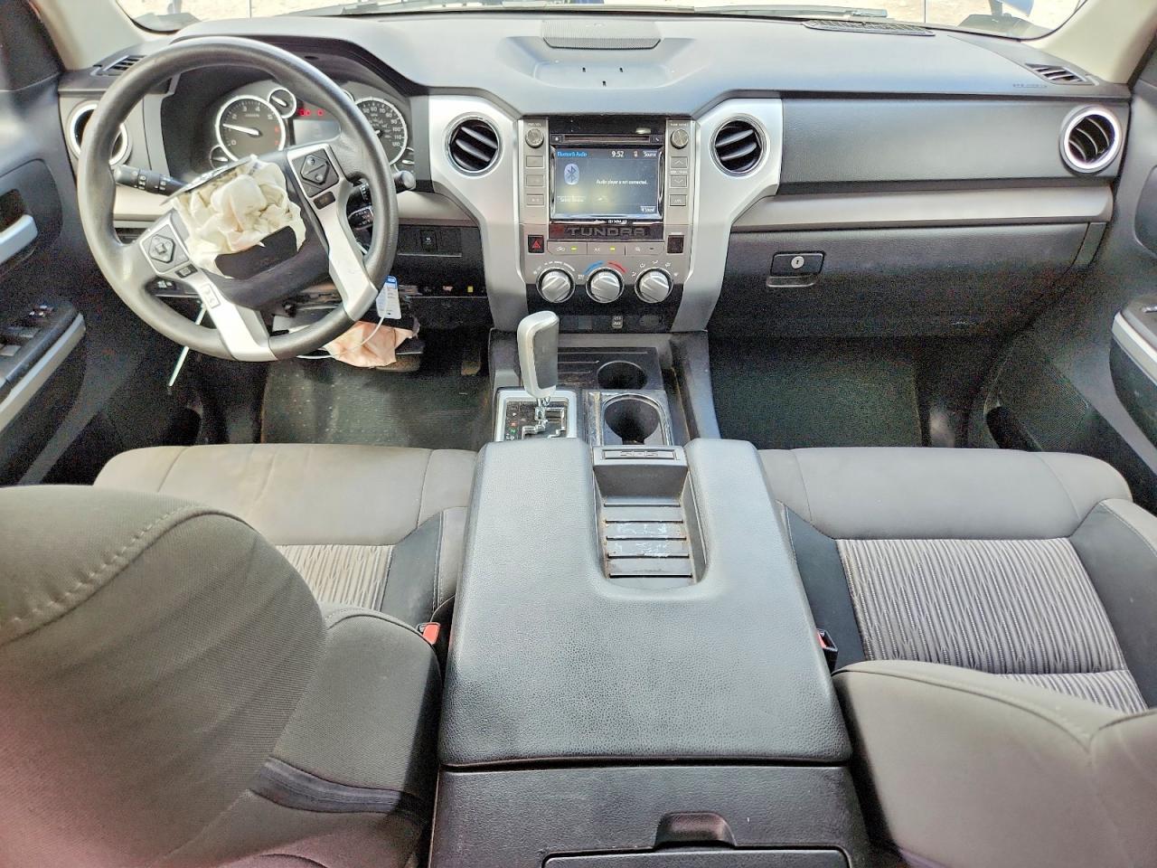 2016 Toyota Tundra Sr5 - zdjęcie 8