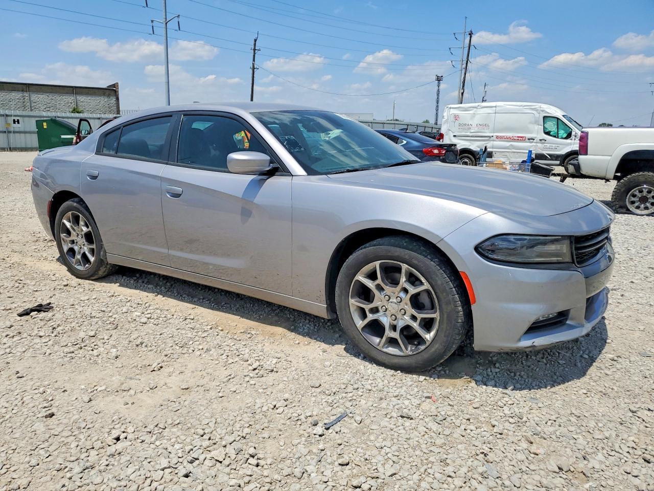 2015 Dodge Charger Sxt - zdjęcie 4