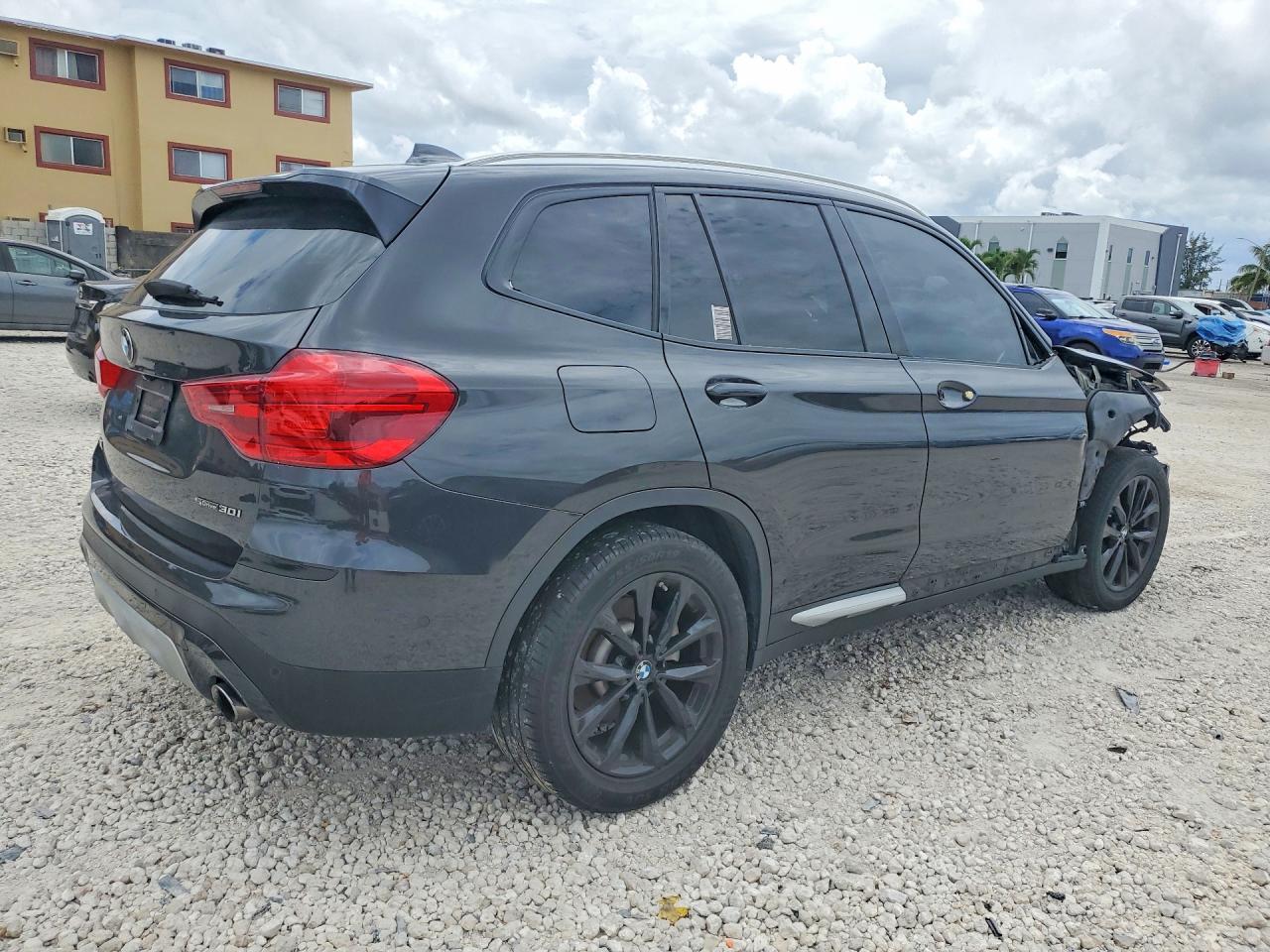 2019 BMW X3 Sdrive30I - zdjęcie 3