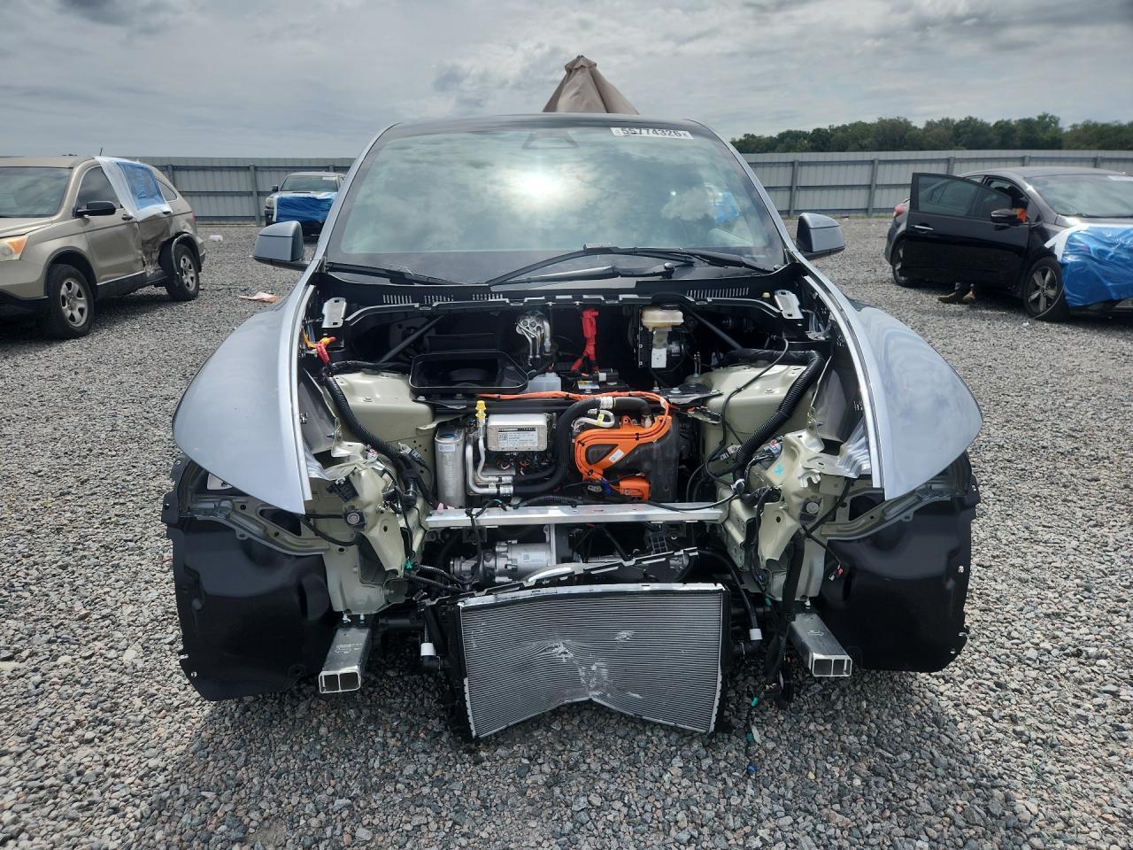 2026 Tesla Model Y - zdjęcie 5